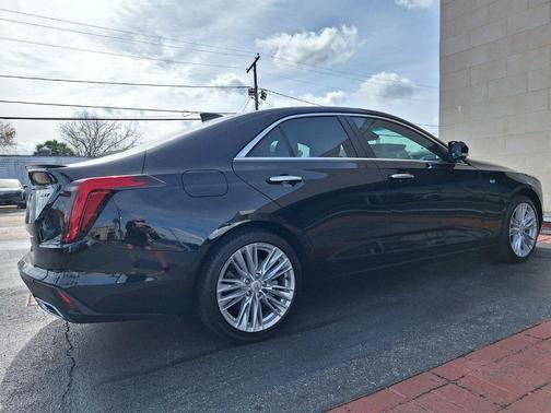 2025 Cadillac CT4 Premium Luxury
