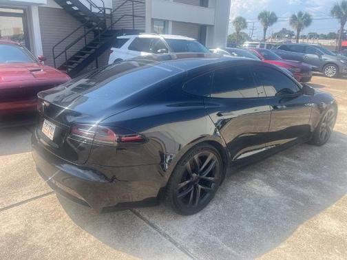 2022 Tesla Model S Base