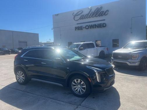 2023 Cadillac XT4 Premium Luxury