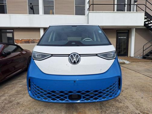 Cabana Blue Metallic - Candy White 2025 Volkswagen ID. Buzz 1st Edition