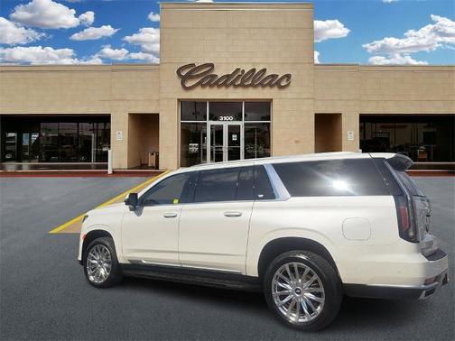 2022 Cadillac Escalade ESV Premium Luxury