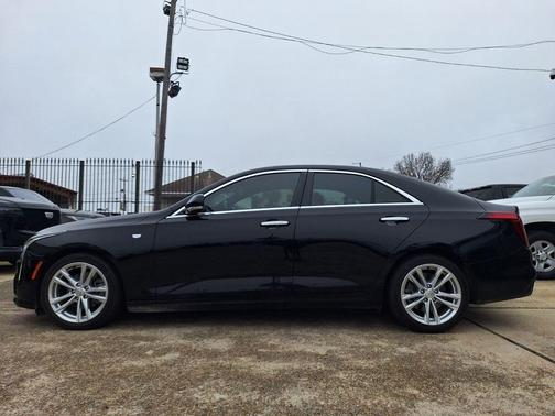 2023 Cadillac CT4 Luxury