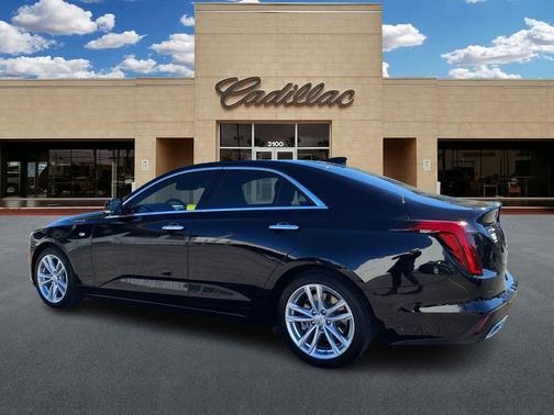 2023 Cadillac CT4 Luxury