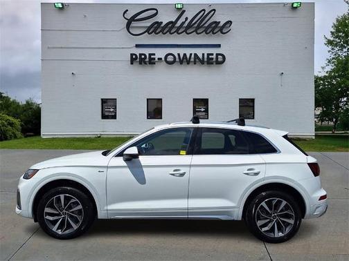 2023 Audi Q5 45 S line quattro Premium
