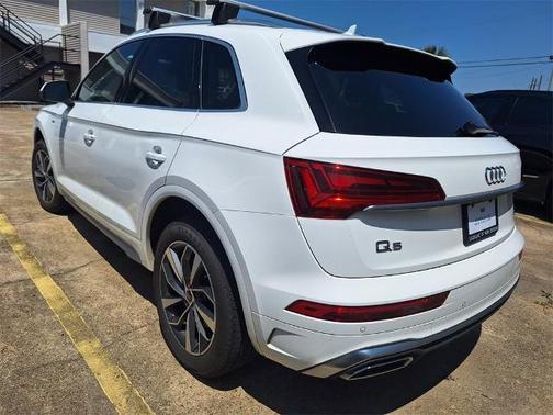2023 Audi Q5 45 S line quattro Premium