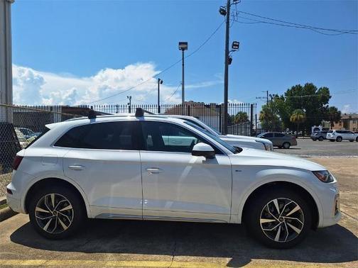 2023 Audi Q5 45 S line quattro Premium