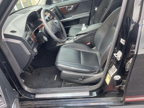 Black 2010 Mercedes-Benz GLK-Class GLK 350