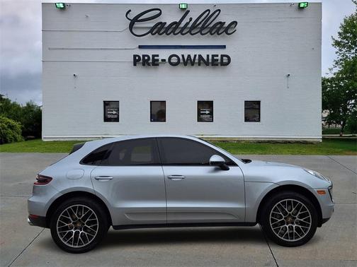 2018 Porsche Macan Base