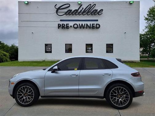 2018 Porsche Macan Base