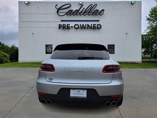 2018 Porsche Macan Base