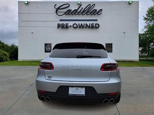 2018 Porsche Macan Base