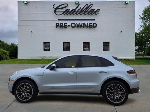 2018 Porsche Macan Base