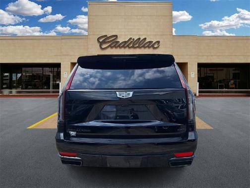 2023 Cadillac Escalade Sport