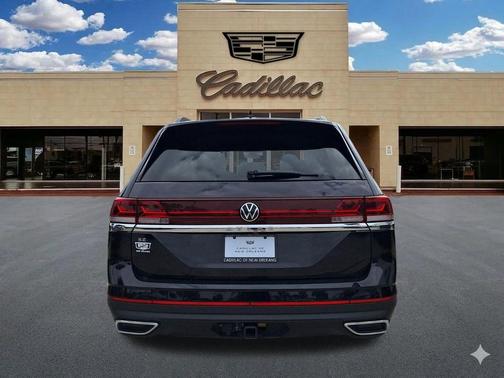 Deep Black Pearl Effect 2025 Volkswagen Atlas 2.0T SE w/Technology