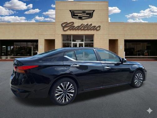 Black 2024 Nissan Altima 2.5 SV