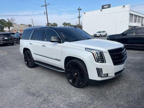 2016 Cadillac Escalade Luxury