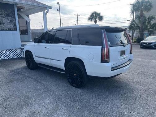 2016 Cadillac Escalade Luxury