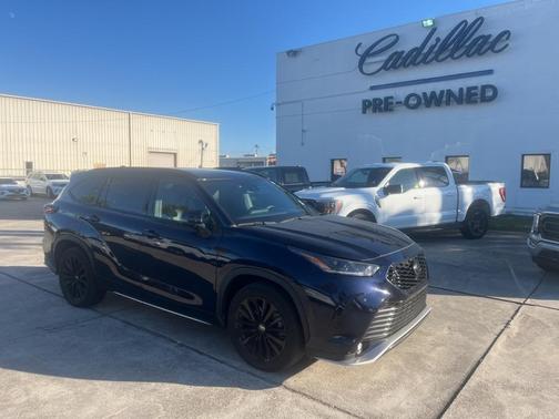 2024 Toyota Highlander 