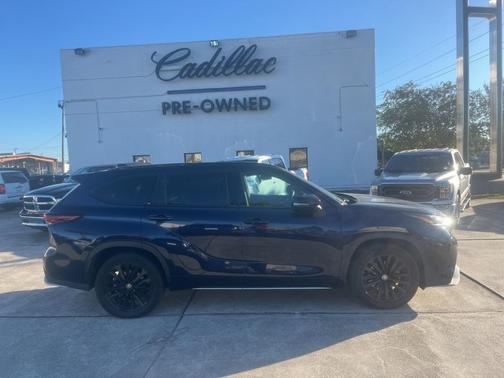 2024 Toyota Highlander 