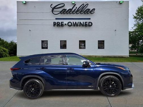 2024 Toyota Highlander XSE