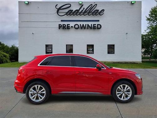 2023 Audi Q3 45 S line Premium