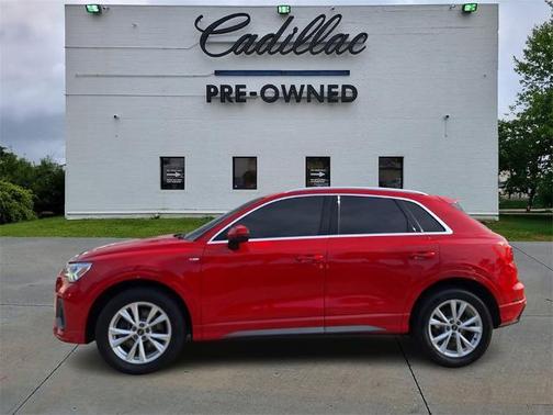 2023 Audi Q3 45 S line Premium