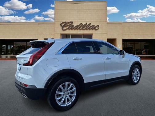 2023 Cadillac XT4 Luxury