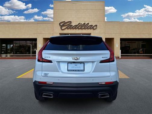 2023 Cadillac XT4 Luxury
