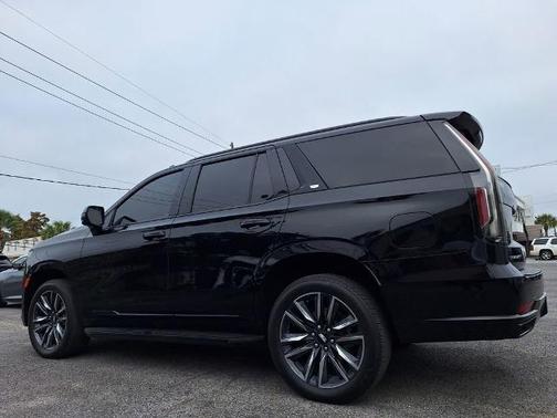 2023 Cadillac Escalade Sport