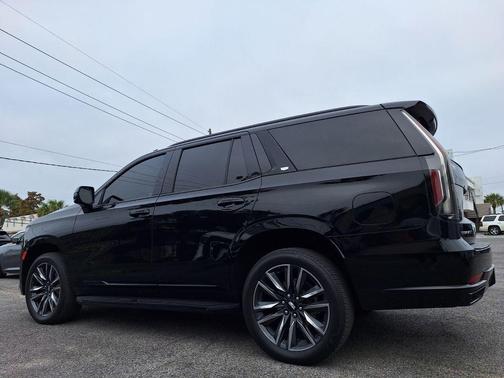 2023 Cadillac Escalade Sport