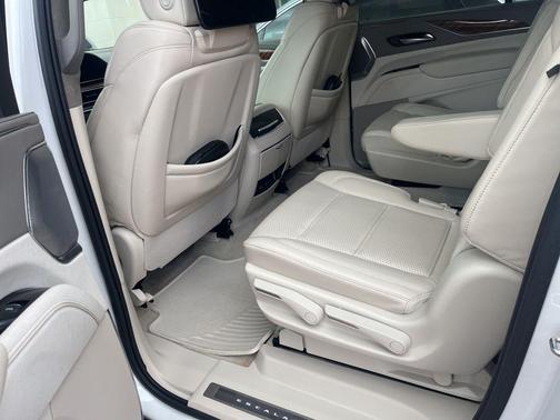 Crystal White Tri-Coat 2024 Cadillac Escalade ESV Premium Luxury Platinum