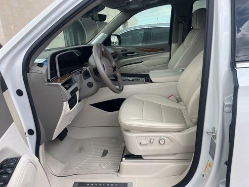 Crystal White Tri-Coat 2024 Cadillac Escalade ESV Premium Luxury Platinum