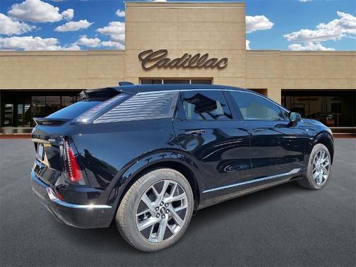 2026 Cadillac OPTIQ Premium Luxury