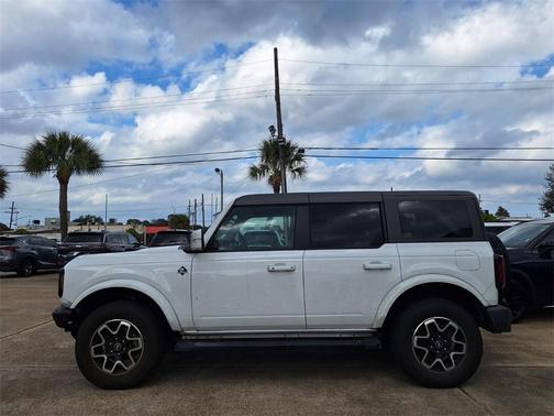 2023 Ford Bronco Outer Banks