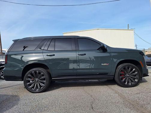 2025 Cadillac Escalade V-Series