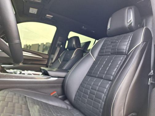 2025 Cadillac Escalade V-Series