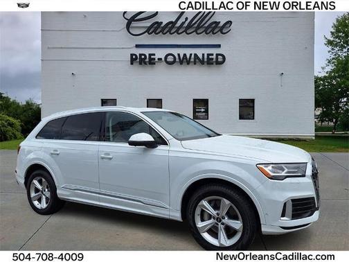 2023 Audi Q7 45 Premium Plus