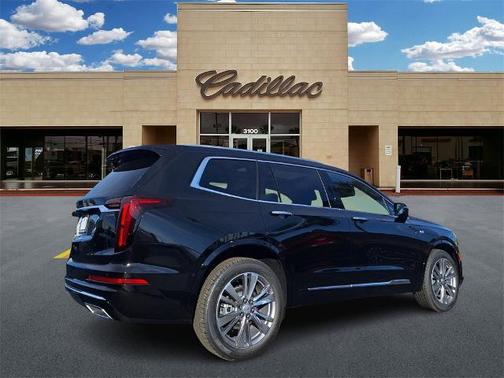 2025 Cadillac XT6 Premium Luxury FWD