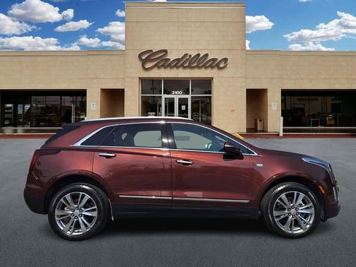2023 Cadillac XT5 Premium Luxury