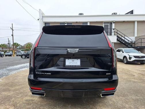 2022 Cadillac Escalade Premium Luxury