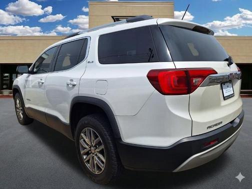 White Frost Tri-Coat 2017 GMC Acadia SLE-2