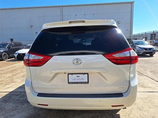 2019 Toyota Sienna L