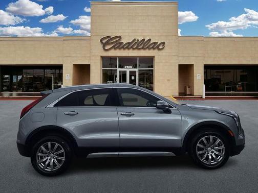 2023 Cadillac XT4 Premium Luxury