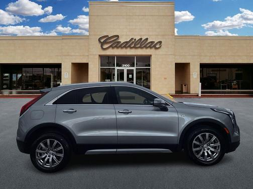 2023 Cadillac XT4 Premium Luxury