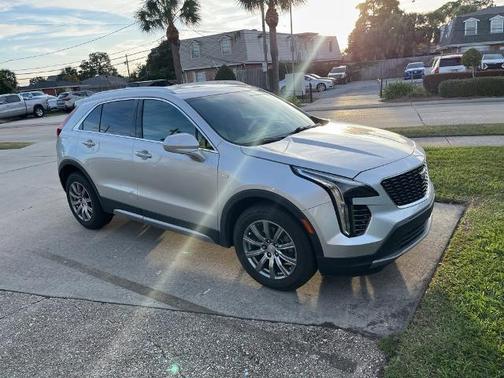 2020 Cadillac XT4 Premium Luxury