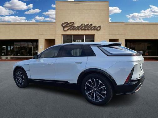 2024 Cadillac LYRIQ Sport