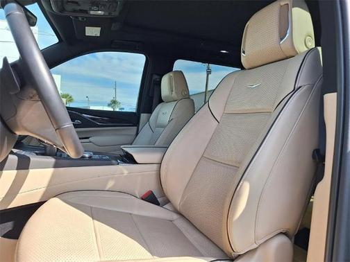 2023 Cadillac Escalade ESV Premium Luxury