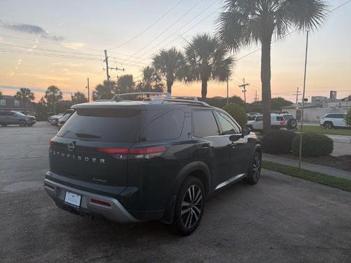 Obsidian Green 2025 Nissan Pathfinder Platinum