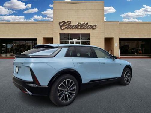 2026 Cadillac LYRIQ Sport