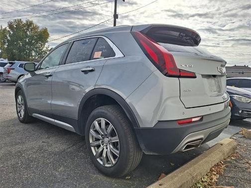 2023 Cadillac XT4 Premium Luxury